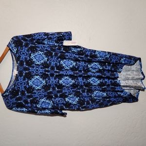 LULAROE Medium Irma Oversized Tunic Patterned